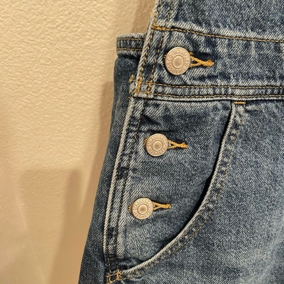 Levi’s Denim Short Overalls | Size Small | NWT | Vintage-Inspired Workwear Style - Picture 3 of 11